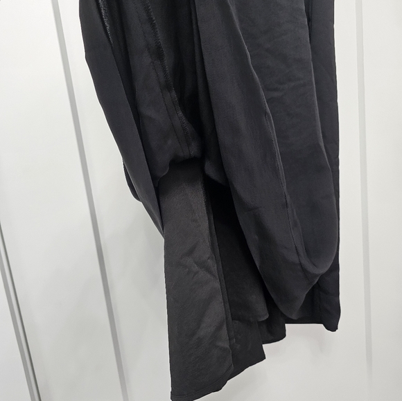 A Pea In The Pod Sleeveless Black Embellished Special Occassion Maternity Dress - Picture 6 of 11